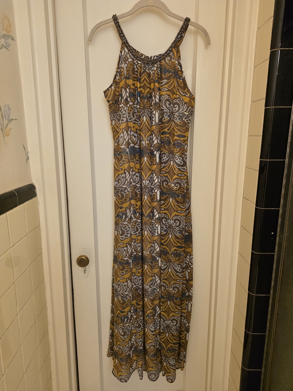 C Wonder Sleeveless Floral-Print Maxi Dress in Mustard & Gray